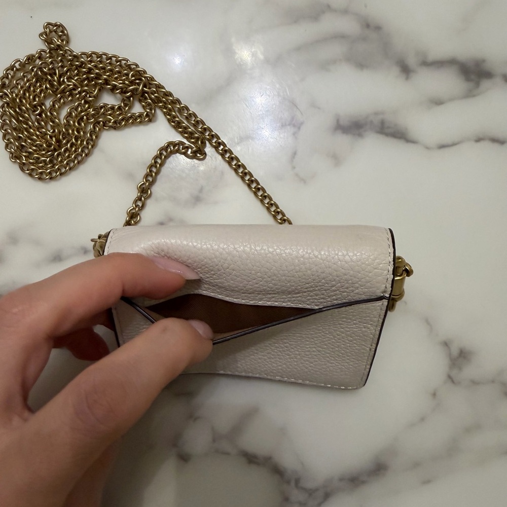 Coach Ivory Crossbody Bag with Gold Chain - Picture 5 of 5
